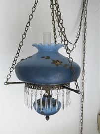 Vintage Hanging Fenton Style Glass Swag Lamp              https://ctbids.com/#!/description/share/86948