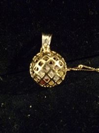 Italian 18k gold charm pendant and chain