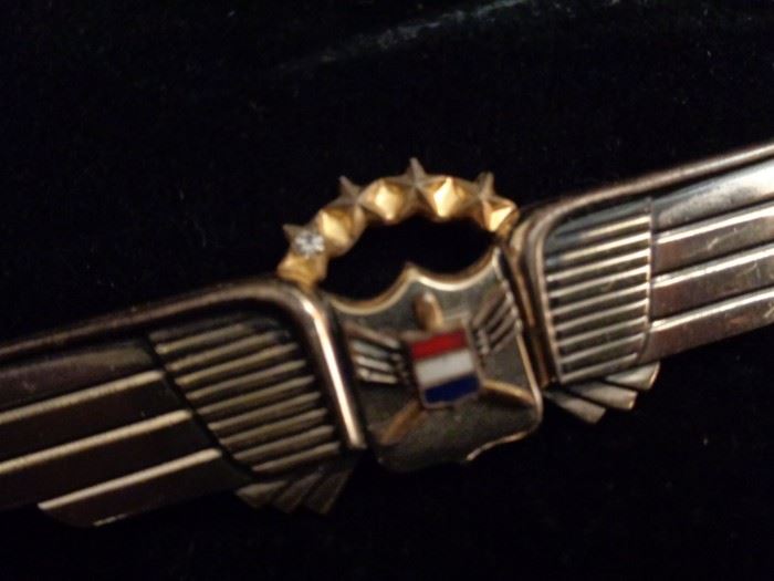 Vintage sterling United Airlines pilot wings pin