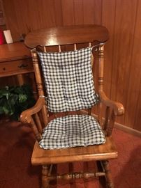Super comfortable rocker with pads.
