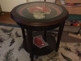 Razorback table