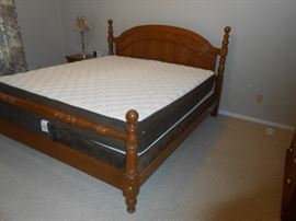 KING size 2014 mattress and Thomasville bed