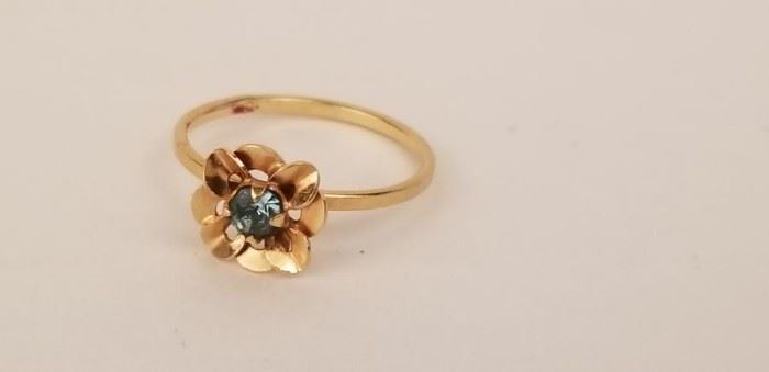 15K Flower Shaped Ring, Size 3 1/2 https://ctbids.com/#!/description/share/87872