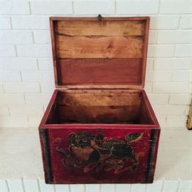 Antique Tibetan Foo Dog hand painted chest 