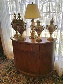 CONSOLE / PR. VICTORIAN URNS/ PR. SERVES URNS/ LIMOGES LADY LAMP (AS IS)