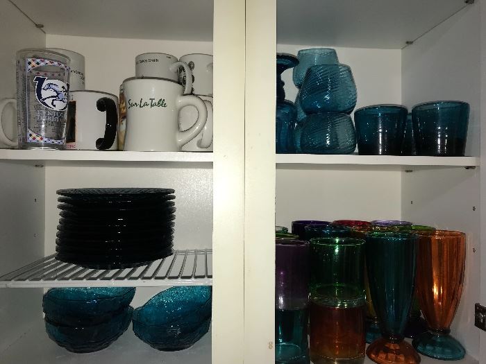 Assorted kitchen ware.