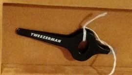 Tweezerman #1217-P Stainless Steel Wide Grip Slant Tweezers