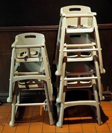 Rubbermaid Molded Plastic High Chairs Qty 5 And Molded Plastic Buster Seats, Qty 7