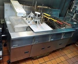 Pitco Gas Fryer Station W/3 Vats & Warmer, 46' x 63" x 35", Includes Onion Cutters Qty 2 & Fryer Baskets Qty 6