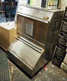 Carter-Hoffmann Nacho Chip Warmer, Model #CWH-00000C