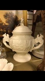Fab Italian centerpiece - made as a tureen, but also use as a vase or planter.  Just place the lid at the base to add interest to the whole arrangement!