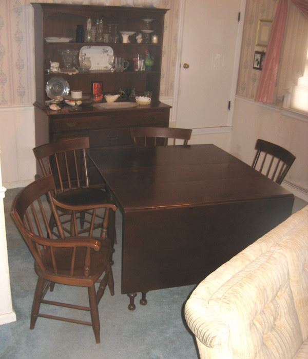 Willett brand quality, wood hutch, drop leaf table w/4 chairs, 2 are armed captain's chairs
