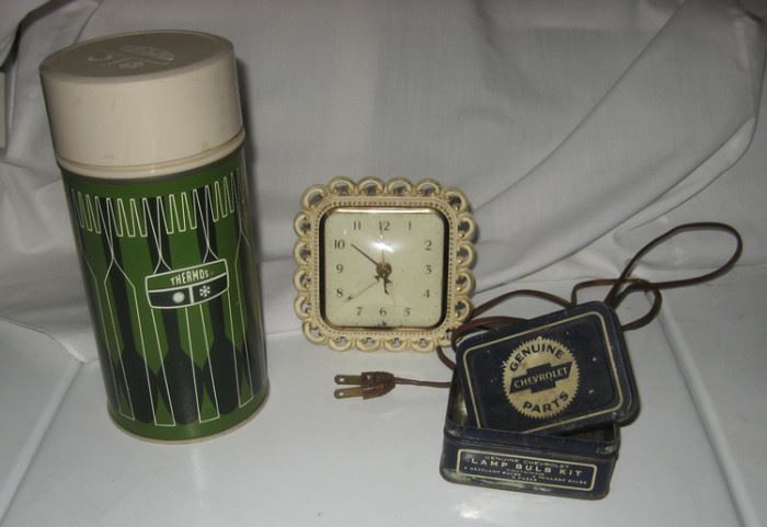 Vintage items, Chevrolet lamp bulbs advertising tin