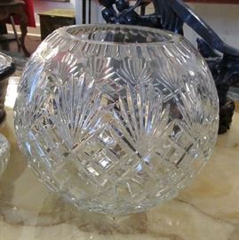 Looks like Waterford, very heavy like Waterford. Not marked 