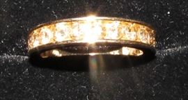 ladies 10kt gold diamond wedding band or anniversary band size 7