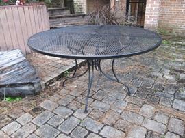oversized patio table and 4 chairs  