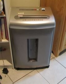 office paper shredder 