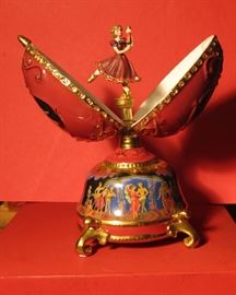 Russian style musical egg