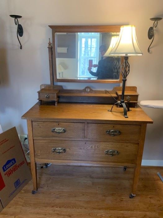 Oak dressing table with attached mirror, lamp