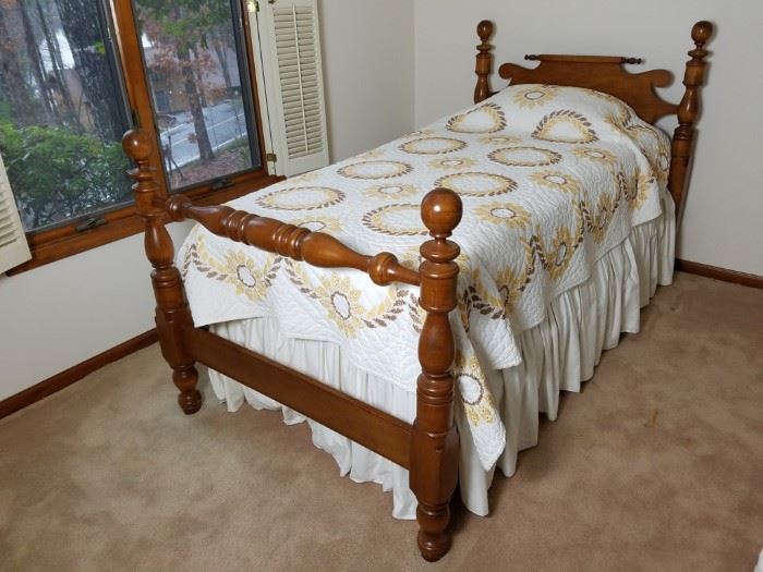 Federal Cannonball Four Post Twin Bed https://ctbids.com/#!/description/share/87154