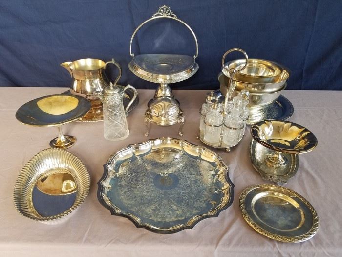 Silverplate Serve Ware https://ctbids.com/#!/description/share/88880