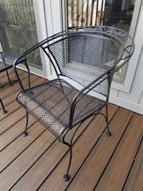 Outdoor Steel Furniture 4 Pieces https://ctbids.com/#!/description/share/89233