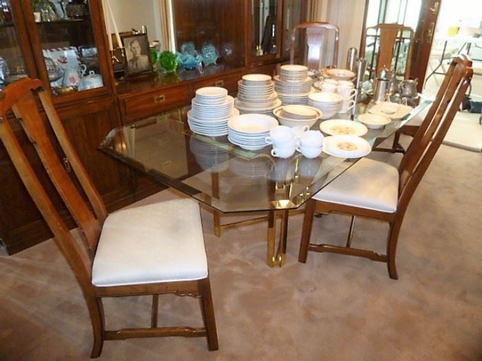 Glass Top dining room table and chairs. $300 For the ENTIRE TABLE/CHAIRS SET!