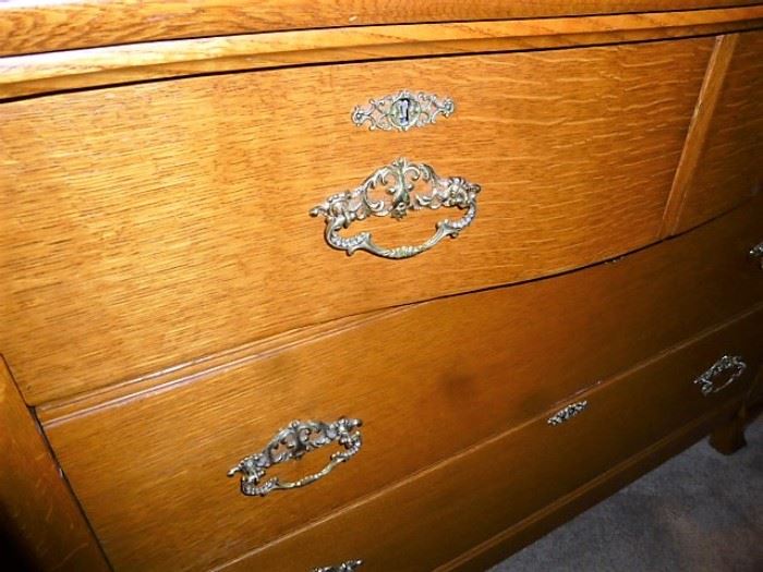 More Oak bedroom furniture.