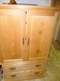 Wardrobe - $40! Line up a truck and buddy today! Fill your truck come sale weekend!