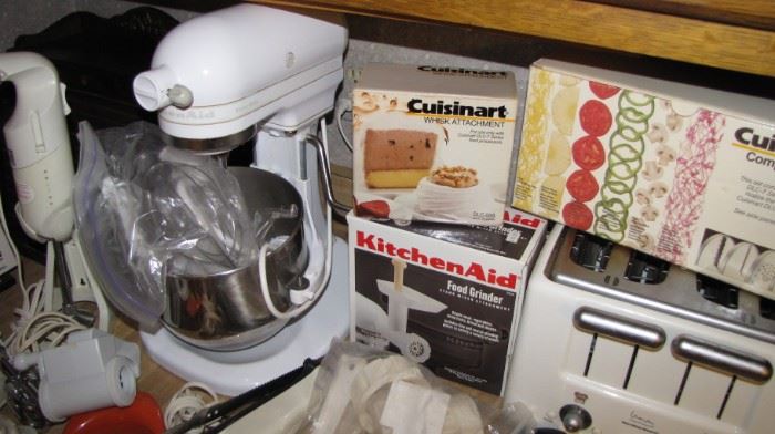 HD Kitchen aid mixer & more gadgets.