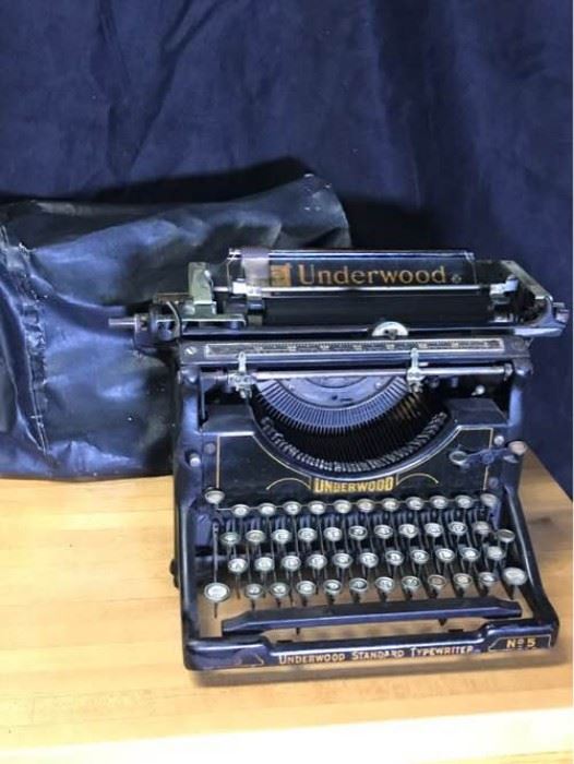 Underwood typewriter No 5