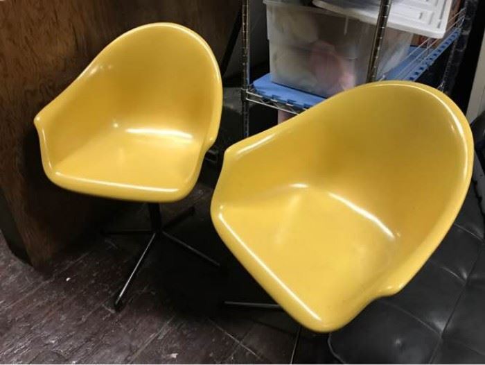 Hamilton Cosco Molded Chairs