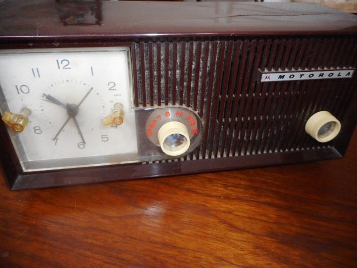 Vintage Motorola Clock Radio