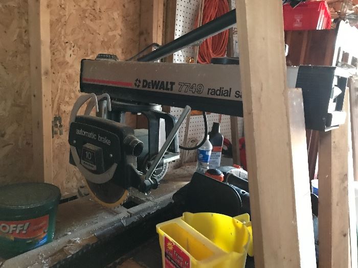  Dewalt 7749 radial saw with automatic brake