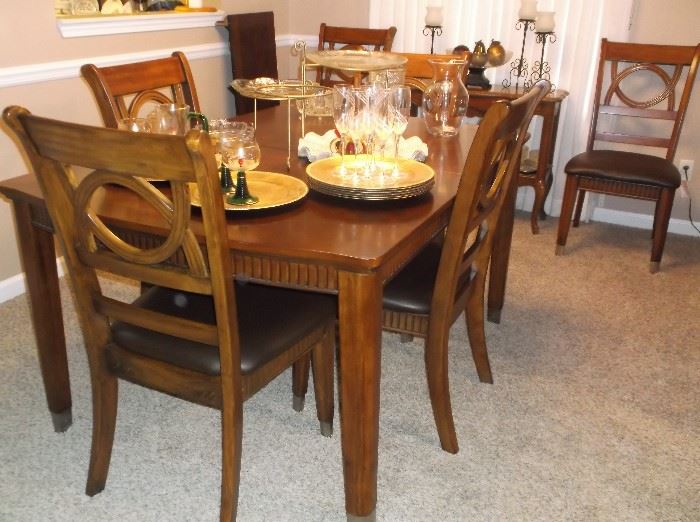 Contemporary dining table w/leaf and six chairs