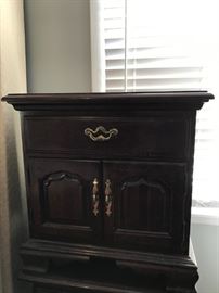 #37 (2) Bedside Tables (Thomasville look) $30 each 25x16x25

