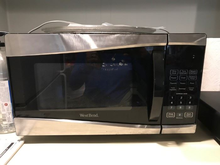 #56 Westbend Microwave 900 watt $35.00
