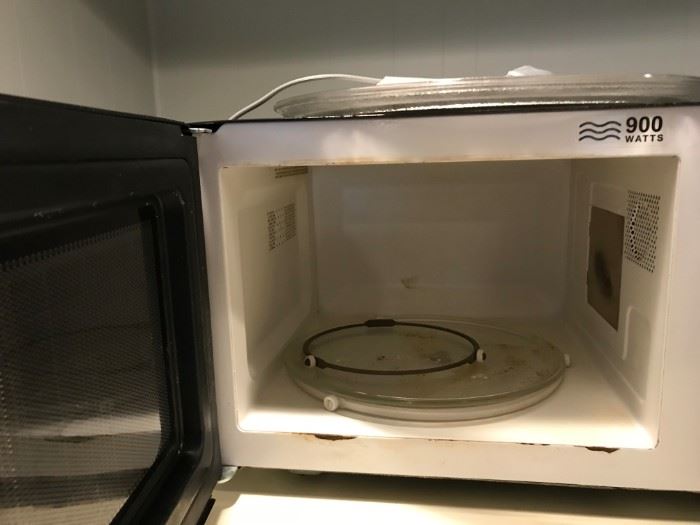 #56 Westbend Microwave 900 watt $35.00
