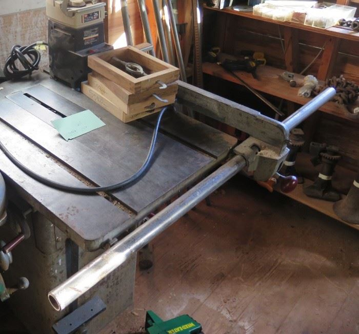 table saw in workshop 