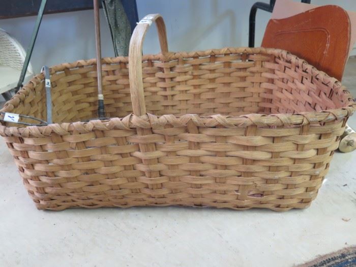 large split hickory basket