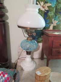 fenton spanish lace pattern oil lamp converted