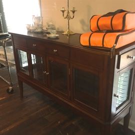 Buffet with glass accents