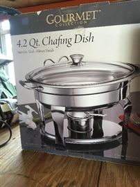 Chafing dish NEW IN PACKAGE< ONE OF MANY