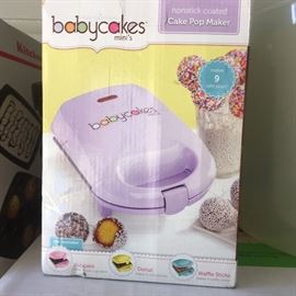 Babycakes mini cake pop maker