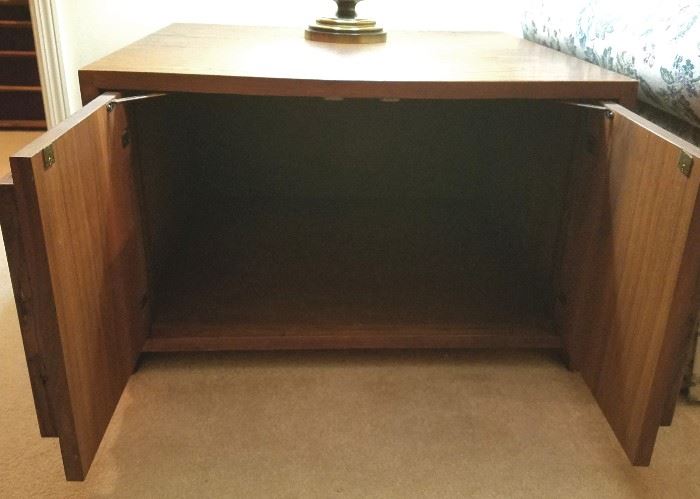 Large mid century end table.  Solid wood (dark oak) wity large storage behind double doors.  31" wide, 30" deep, 19.5" tall