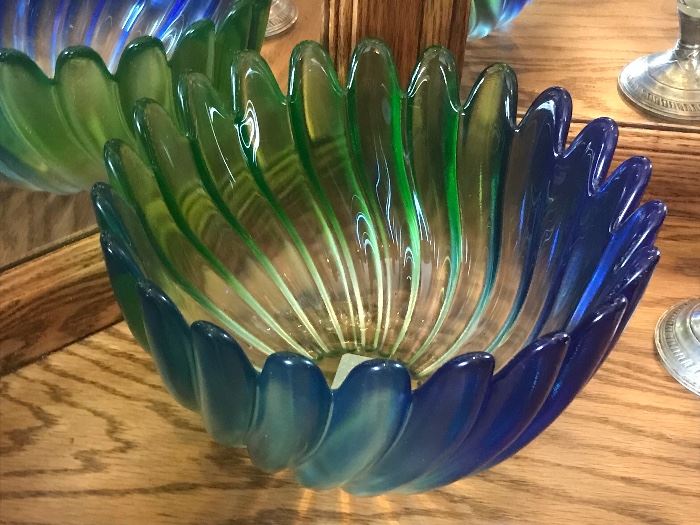 Beautiful blue to green bowl 