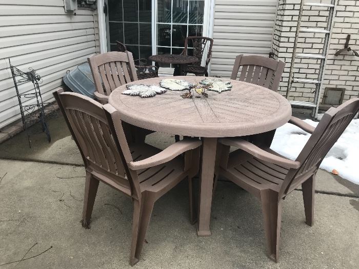 Plastic patio table