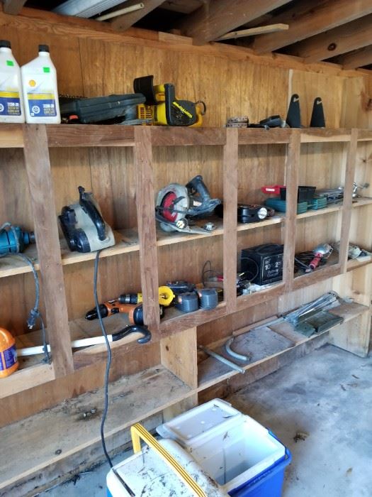 Variety of saws & tools