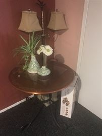 Iron out door table with gorgeous decoration $45