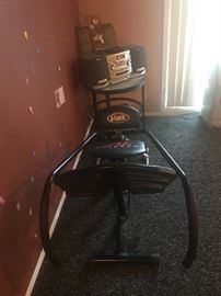 Exercise sissor abe and end table $10:00